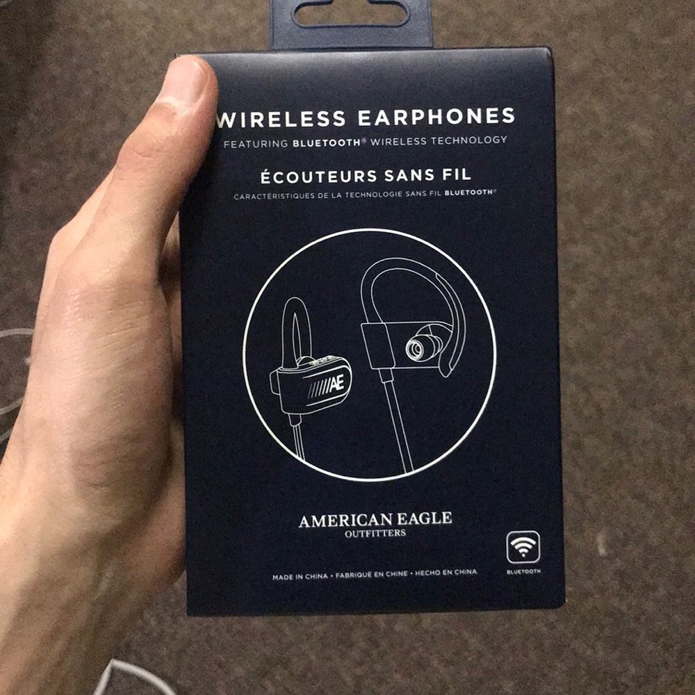 American Eagle Bluetooth earphone